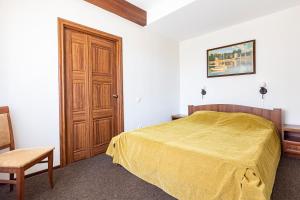 Classic Family Room room in Country Club Pikhtovoye