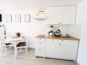 Waterfront studio overlooking The Old city