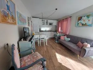 CASA MAESTRO LELO – ACOGEDORA CASA RURAL CANARIA CON PATIOS Y JARDINES DE FLORES - Lomo Magullo