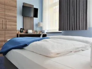 梅拉罗斯·芬·舒酒店 - 柏林附近贝尔瑙