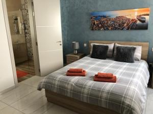 Penthouse in Marsaxlokk with panoramic views: 3 bedrooms, 2 baths