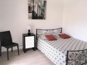 Appartements Adartza - Bien moderne avec grand balcon et parking : photos des chambres