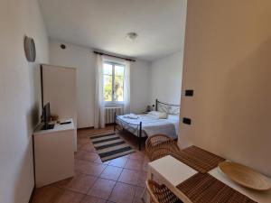 Studio with Lake View room in Appartamenti Casa La Rosa