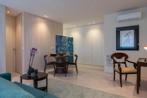 The Cathedrals Terrace