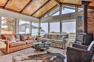 Irish Beach Cottage with Beach Access and Ocean Views - Philo