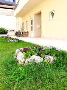 Apartments Akmadzic 
