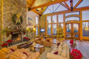 Deluxe Apartment room in Bear Creek Lodge