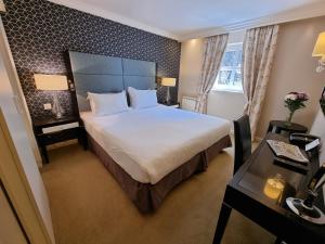 Standard Double or Twin Room room in Number Four at Stow