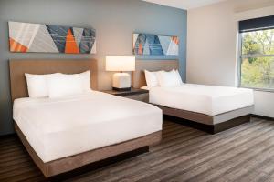 Queen Suite Studio With Two Queen Beds room in Hyatt House Nashville Airport