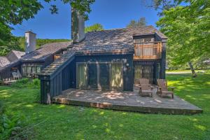 Waitsfield Condo with Pool and On-Site Trail Access! - 3hvězdičkové hotely ve městě Waitsfield