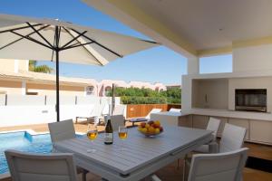 Vista Villa Joia