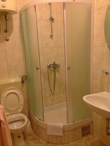 A3 - apt w patio 3 min walking from the beach