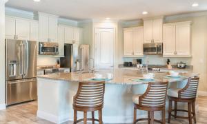 Spacious 13 Bdrm Oasis with Large Pool and Deck at Reunion