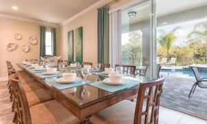 Spacious 13 Bdrm Oasis with Large Pool and Deck at Reunion