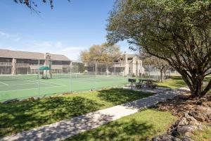Hill Country Hideaway TBM 208