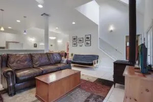 RR 9740 Guadalupe River Rock Retreat - Third Crossing