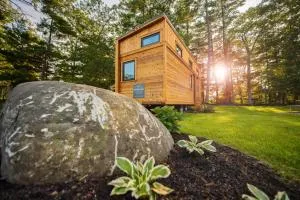 Tuxbury Pond Camping Resort Tiny House Emerson - نيوبريبورت
