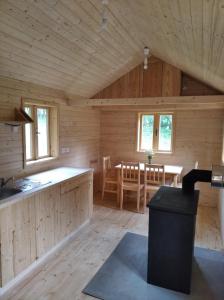 Celoroční GLAMPING v pohodlném domečku