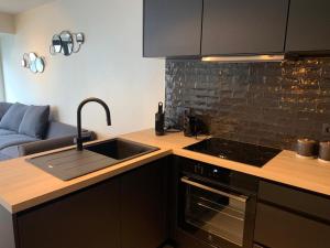 Lily a la mer du Zoute deux