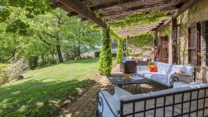 LA CERQUA 8, Emma Villas