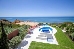 Luxurious BEACHFRONT VILLA de la PLAGE with private beach acces