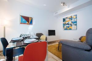Triana Boutique Free Parking