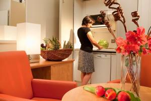 Hotels The Originals Boutique, Hotel Les Strelitzias : photos des chambres