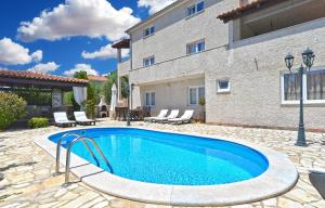 House Vesna 2101