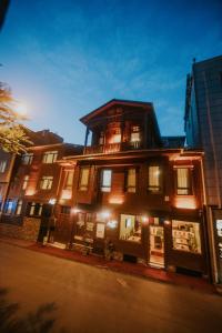 Acacia Mansion Hotel