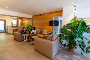 Hotels AUBERGE DES GLIERES : photos des chambres