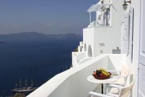 Double or Twin Room with Volcano View