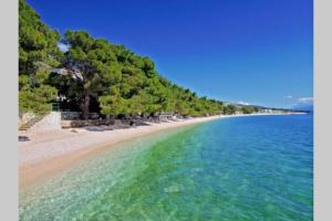 Deluxe apartment Beni Makarska, 4 person SEA VIEW