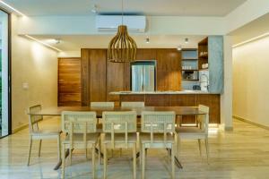 Private pool apartment for groups