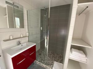 Hotels Hotel De Wimereux : photos des chambres