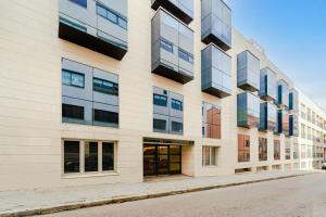Magnificient Furnished Francisco Remiro Apartments in Guindalera
