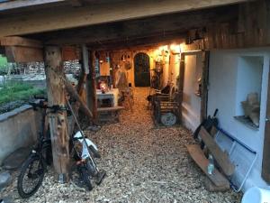 Der Zirkuswagen und das Elfenhaus