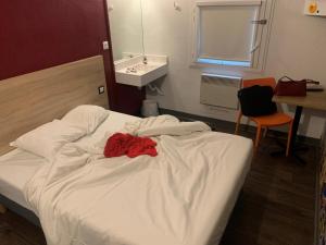 Hotels hotelF1 Saint Witz A1 Hotel : photos des chambres