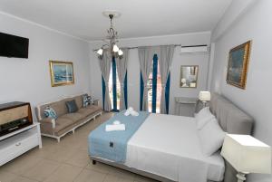 Two-Bedroom Apartment room in The Old Town Hall