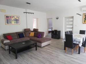 Levente Apartman