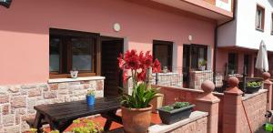 Apartamentos Fermín - 3hvězdičkové hotely ve městě Cangas de Onís
