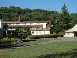 Villa Baviera, Hotel Baviera Chile - Catillo