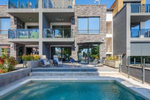 Apartment Monika with private pool in Porec 