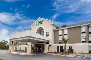 Holiday Inn Express & Suites - Morehead City by IHG - هافلوك