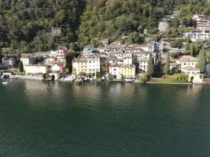 Lugano Lake, nido del cigno - Valsolda