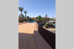 Bel appartement au Rez-de-jardin dans la palmeraie