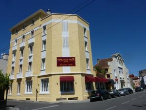 Hotels Cit'Hotel de La Vallee : photos des chambres