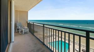 Two-Bedroom Apartment room in Moontide B707 by Teeming Vacation Rentals