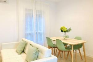 Andalucía I & balcony by ELE Apartments