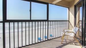 Apartment room in Arie Dam by Teeming Vacation Rentals