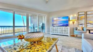 Two-Bedroom Apartment room in Pipers Run by Teeming Vacation Rentals